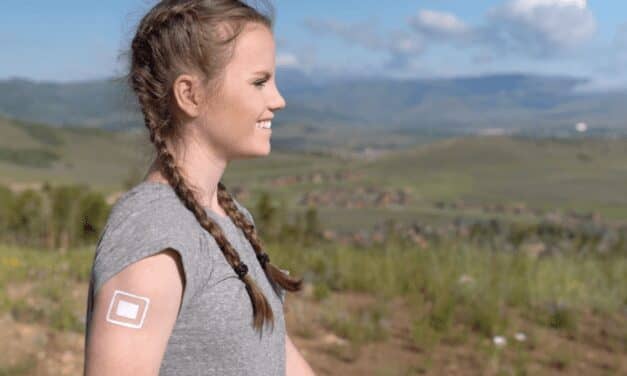 New DrySee Patented Waterproof Bandage Features Wetness Indicator
