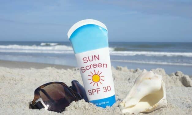 Men Would Rather Die Than Wear Sunscreen. Why?