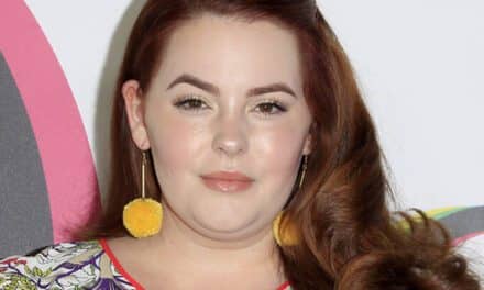 Influencing the Industry: Tess Holliday Warns Fans About Plastic Surgery Trends