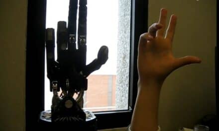 FAU Lands Grant to Transform Prosthetic Hand Control