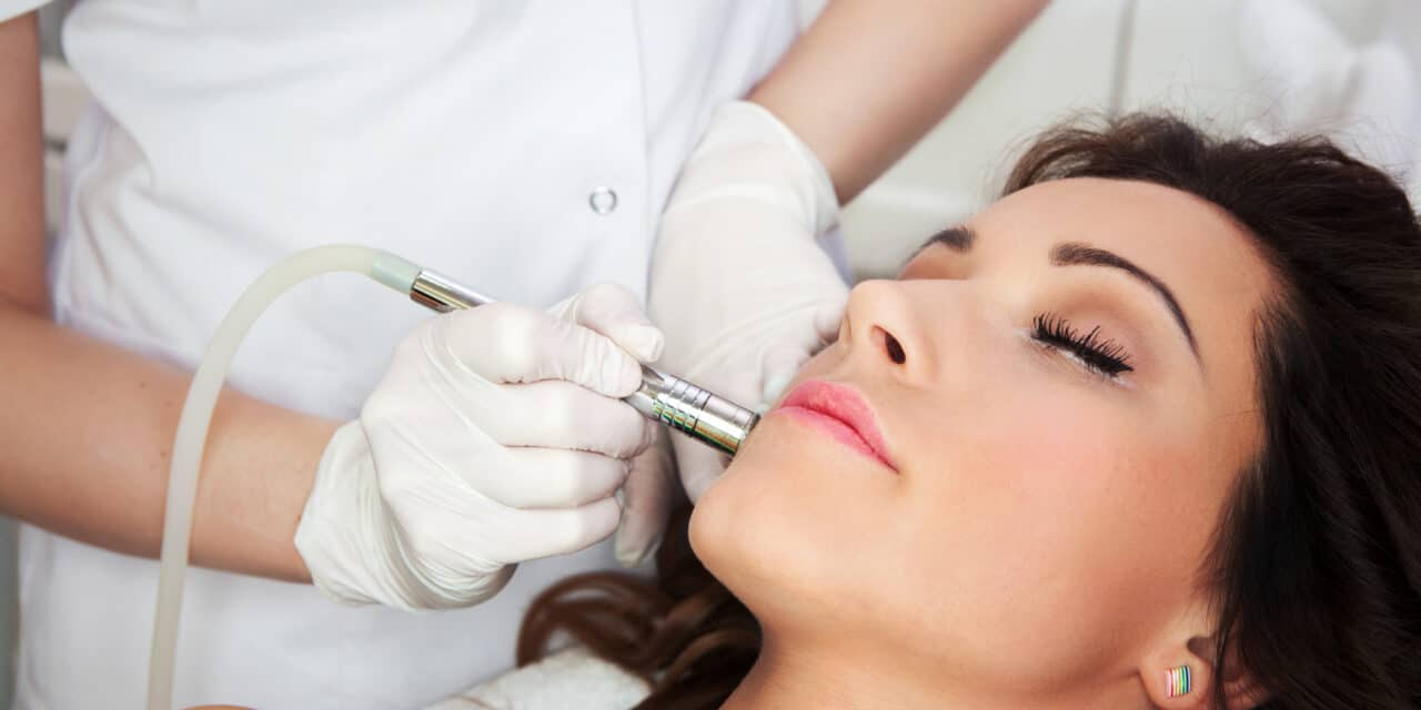 Energy-Based Devices Take Center Stage in 2025 Facial Aesthetics