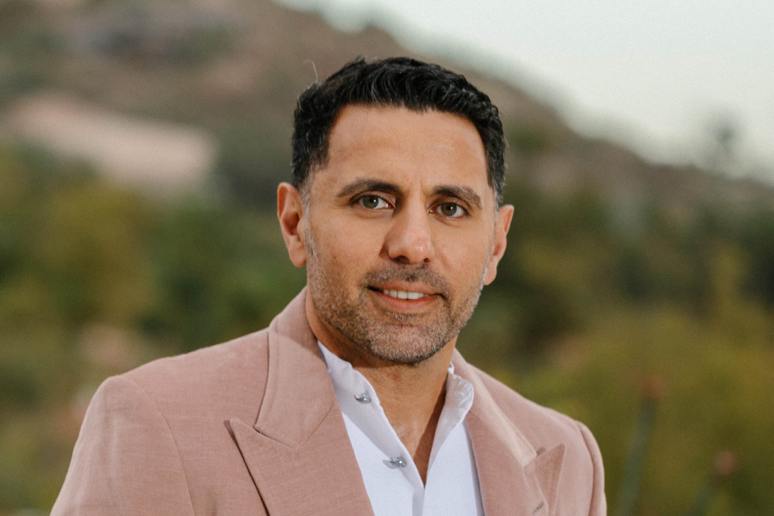 Dr Rozbeh Torabi